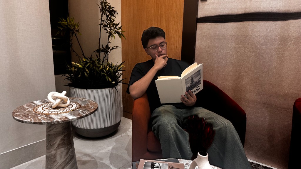 Tony reading