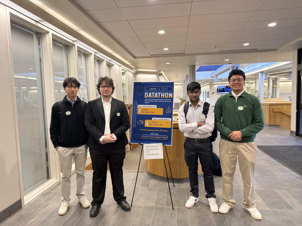 Antonio and teammates at the IBM Datathon